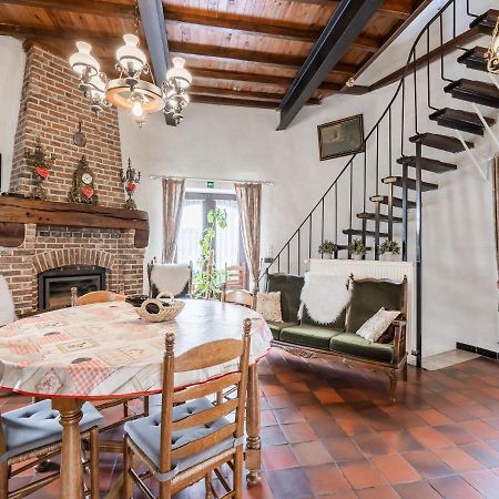 Stunning Holiday Home In Oombergen With Terrace And Garden Zottegem Exteriör bild