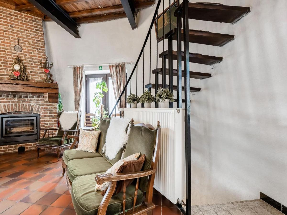 Stunning Holiday Home In Oombergen With Terrace And Garden Zottegem Exteriör bild