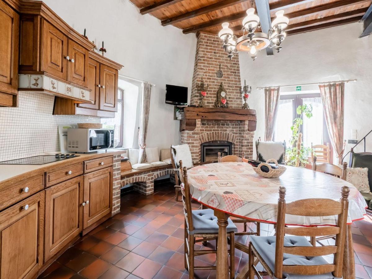 Stunning Holiday Home In Oombergen With Terrace And Garden Zottegem Exteriör bild